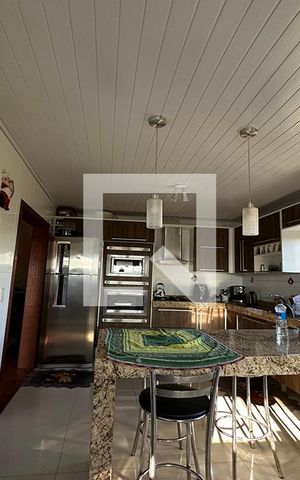 Casa à venda com 267m², 3 quartos e 2 vagasCozinha