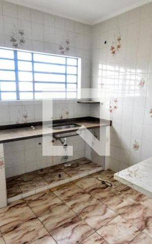 Casa à venda com 183m², 3 quartos e 2 vagas