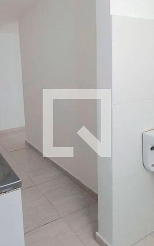 Apartamento para alugar com 40m², 2 quartos e sem vaga Apartamento para alugar com 40m², 2 quartos e sem vagaÁrea de Serviço