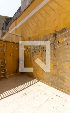 Casa à venda com 107m², 3 quartos e 2 vagas Casa à venda com 107m², 3 quartos e 2 vagasÁrea Externa