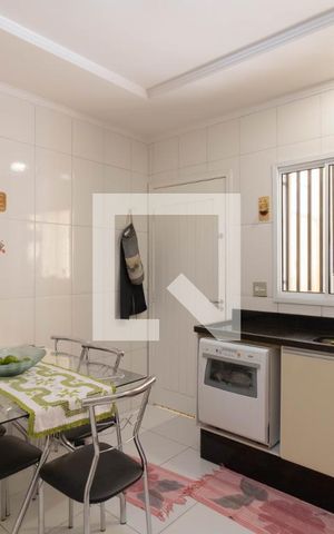 Casa à venda com 107m², 3 quartos e 2 vagas Casa à venda com 107m², 3 quartos e 2 vagasCozinha