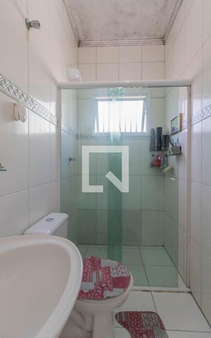 Casa à venda com 107m², 3 quartos e 2 vagas Casa à venda com 107m², 3 quartos e 2 vagasBanheiro da Suíte