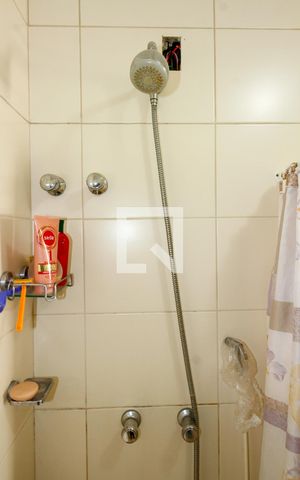 Casa à venda com 227m², 3 quartos e 4 vagasBanheiro da Suíte