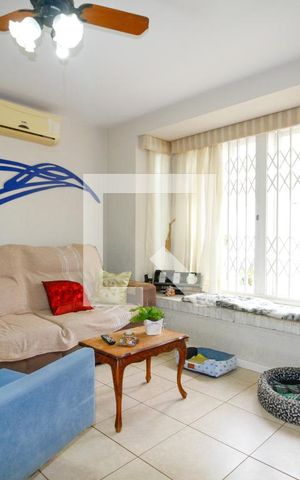 Casa à venda com 227m², 3 quartos e 4 vagasSala