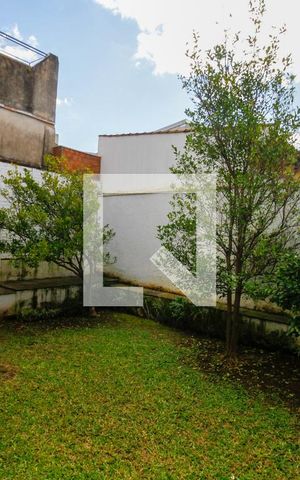 Casa à venda com 227m², 3 quartos e 4 vagasQuintal