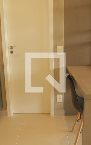 Studio à venda com 38m², 1 quarto e 1 vagaMesa escritório 