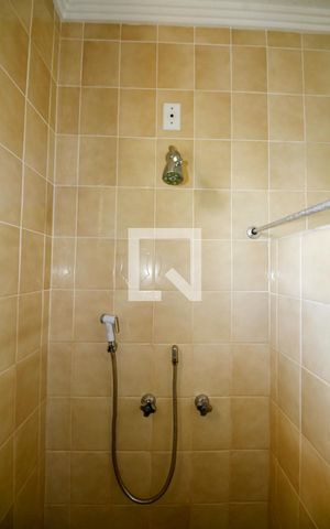 Casa à venda com 235m², 4 quartos e 2 vagasBanheiro Social
