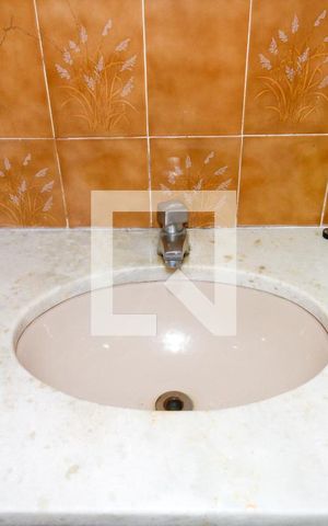 Casa à venda com 235m², 4 quartos e 2 vagasLavabo