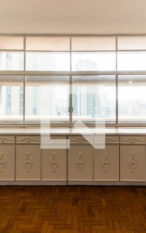 Apartamento à venda com 214m², 4 quartos e 1 vaga Apartamento à venda com 214m², 4 quartos e 1 vagaQuarto 2