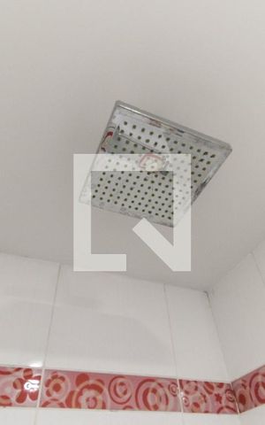 Casa à venda com 250m², 2 quartos e 4 vagas Casa à venda com 250m², 2 quartos e 4 vagasBanheiro da Suíte