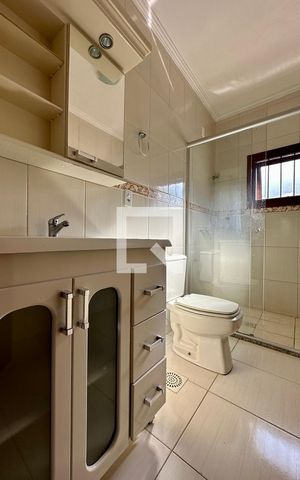 Casa à venda com 140m², 4 quartos e 2 vagas Casa à venda com 140m², 4 quartos e 2 vagasBanheiro da Suíte