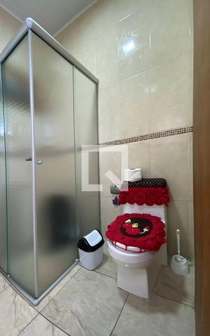 Casa para alugar com 80m², 3 quartos e 1 vagaBanheiro 1