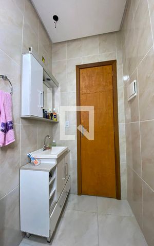 Casa para alugar com 80m², 3 quartos e 1 vagaBanheiro 2