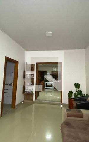 Casa para alugar com 80m², 3 quartos e 1 vagaSala