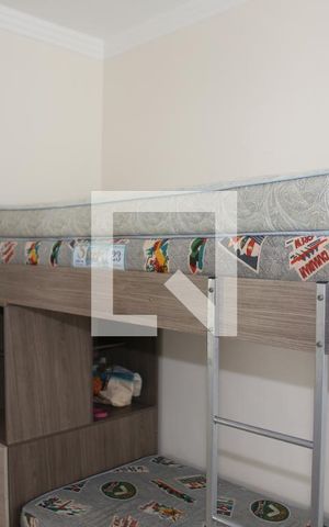Apartamento para alugar com 74m², 2 quartos e 1 vagaQuarto