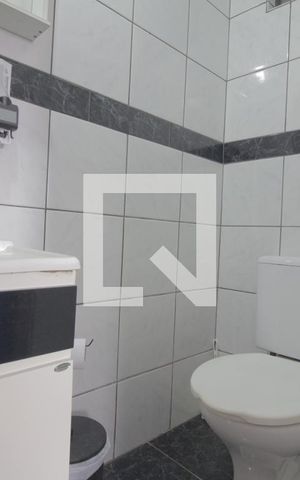 Casa à venda com 80m², 2 quartos e 1 vagaBanheiro 1