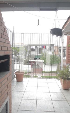 Casa à venda com 80m², 2 quartos e 1 vagaÁrea de Serviço