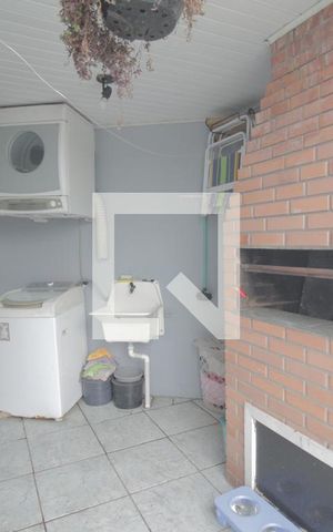 Casa à venda com 80m², 2 quartos e 1 vagaÁrea de Serviço