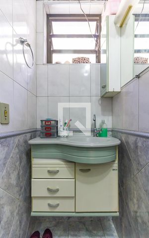 Casa à venda com 249m², 4 quartos e 3 vagas Casa à venda com 249m², 4 quartos e 3 vagasBanheiro da Suíte 3