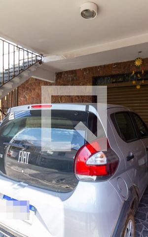Casa à venda com 249m², 4 quartos e 3 vagas Casa à venda com 249m², 4 quartos e 3 vagasGaragem