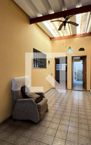 Casa para alugar com 250m², 3 quartos e 2 vagasGaragem