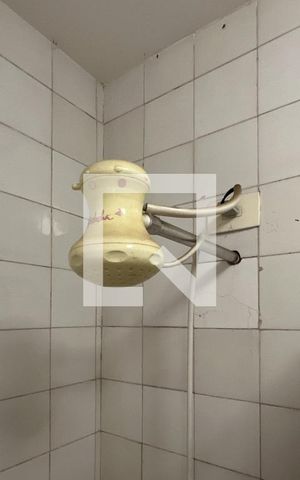 Casa para alugar com 250m², 3 quartos e 2 vagasBanheiro de Serviço