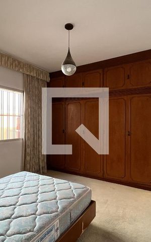 Casa para alugar com 250m², 3 quartos e 2 vagasSuíte
