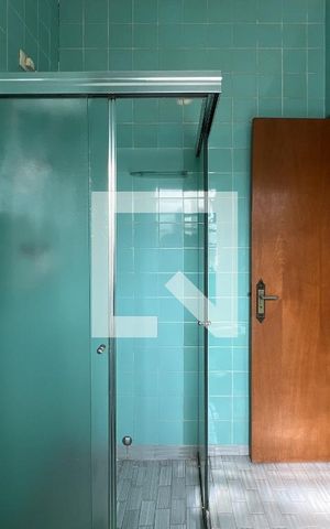 Casa para alugar com 250m², 3 quartos e 2 vagasBanheiro