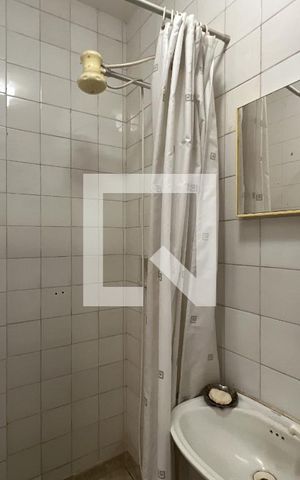Casa para alugar com 250m², 3 quartos e 2 vagasBanheiro de Serviço