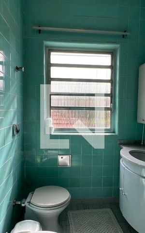 Casa para alugar com 250m², 3 quartos e 2 vagasBanheiro