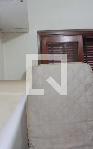Casa à venda com 650m², 4 quartos e 4 vagasQuarto de Serviço