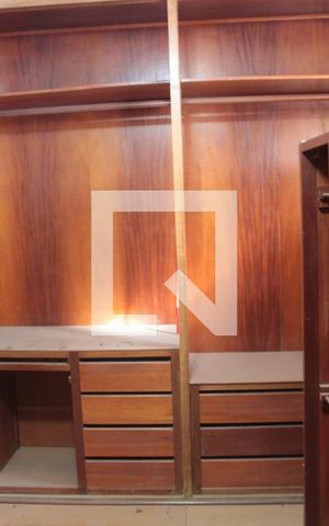 Casa à venda com 650m², 4 quartos e 4 vagasCloset