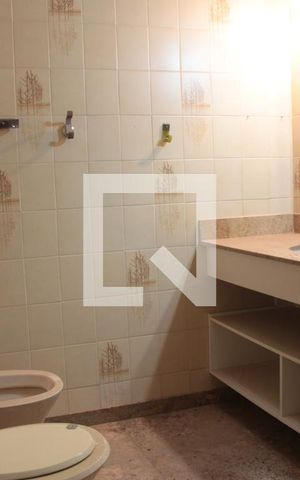 Casa à venda com 650m², 4 quartos e 4 vagasBanheiro
