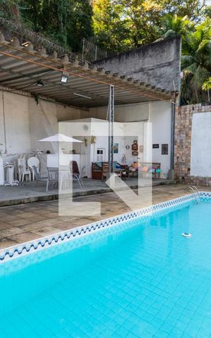 Casa à venda com 480m², 4 quartos e 2 vagasTerraço