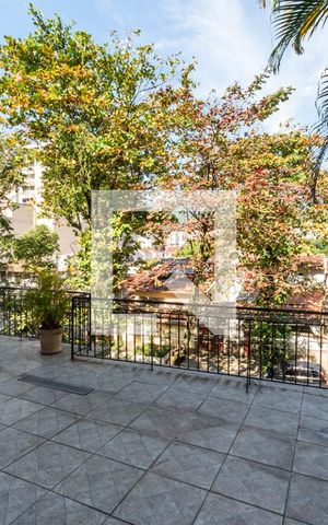 Casa à venda com 480m², 4 quartos e 2 vagasVaranda 1 (primeiro andar)