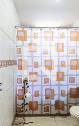 Casa à venda com 480m², 4 quartos e 2 vagasBanheiro  2 (segundo andar)