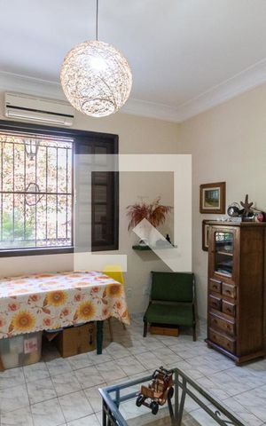 Casa à venda com 480m², 4 quartos e 2 vagasSala 1 (primeiro andar)