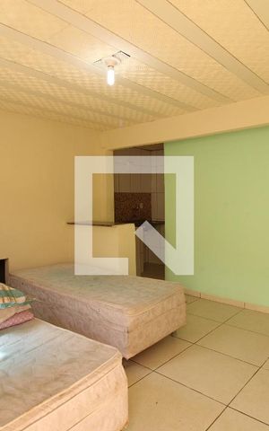 Casa para alugar com 48m², 1 quarto e sem vagaSala