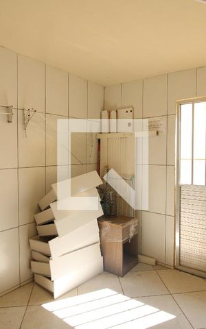 Casa para alugar com 48m², 1 quarto e sem vagaÁrea de Serviço