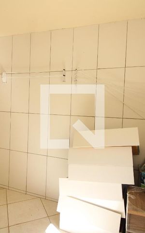 Casa para alugar com 48m², 1 quarto e sem vagaÁrea de Serviço
