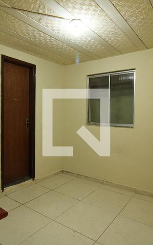 Casa para alugar com 48m², 1 quarto e sem vagaQuarto