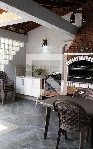 Casa à venda com 350m², 3 quartos e sem vagaÁrea comum - Churrasqueira