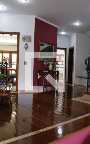 Casa à venda com 350m², 3 quartos e sem vagaSala de Estar