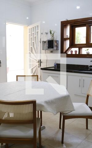 Casa à venda com 350m², 3 quartos e sem vagaCozinha