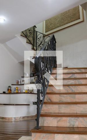 Casa à venda com 350m², 3 quartos e sem vagaDetalhes da Sala
