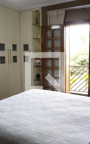 Casa à venda com 350m², 3 quartos e sem vagaSuíte