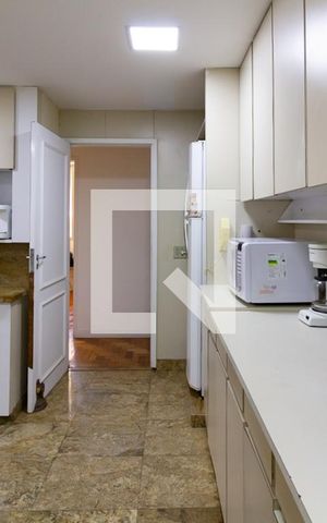 Apartamento à venda com 173m², 4 quartos e 1 vaga Apartamento à venda com 173m², 4 quartos e 1 vagaDetalhe da cozinha