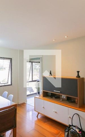 Apartamento à venda com 85m², 1 quarto e 1 vaga Apartamento à venda com 85m², 1 quarto e 1 vagaSala