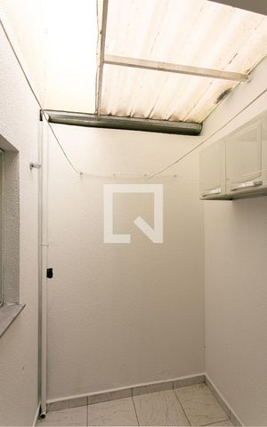 Casa de condomínio para alugar com 75m², 2 quartos e 2 vagas Casa de condomínio para alugar com 75m², 2 quartos e 2 vagasÁrea de Serviço