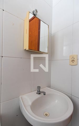 Casa de condomínio para alugar com 75m², 2 quartos e 2 vagasBanheiro da Suíte 1